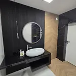 Lepszypobyt Stone Hill Z Basenem I Widokiem Na Gory Apartment *